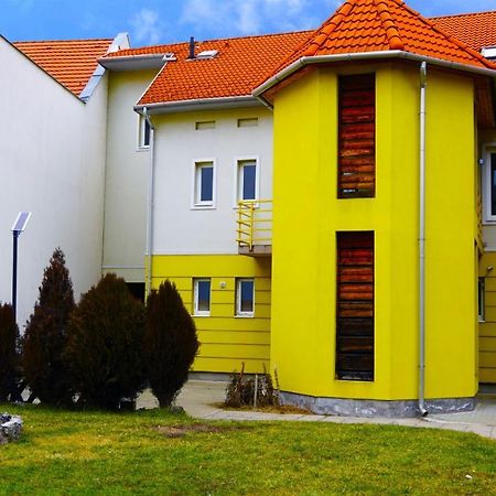 Pajkos Poni Vendeghaz Hotel Miskolc Luaran gambar