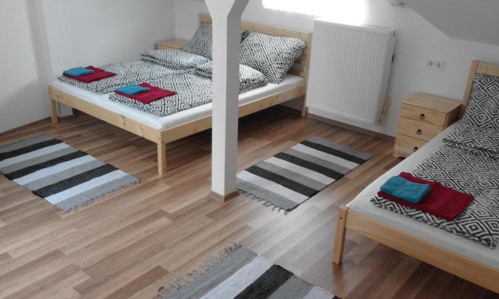 Pajkos Poni Vendeghaz Hotel Miskolc Luaran gambar